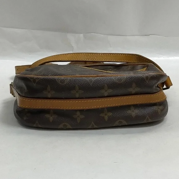 Louis Vuitton Monogram Sac Senlis - Picture 5 of 9